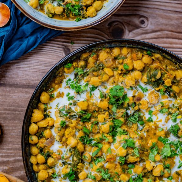 Creamy Chickpea Spinach Curry